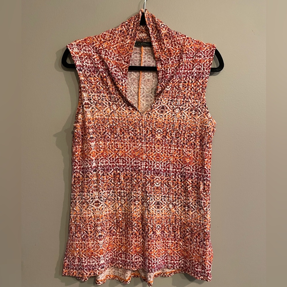 Rose and Olive Sleeveless top. Size Medium
